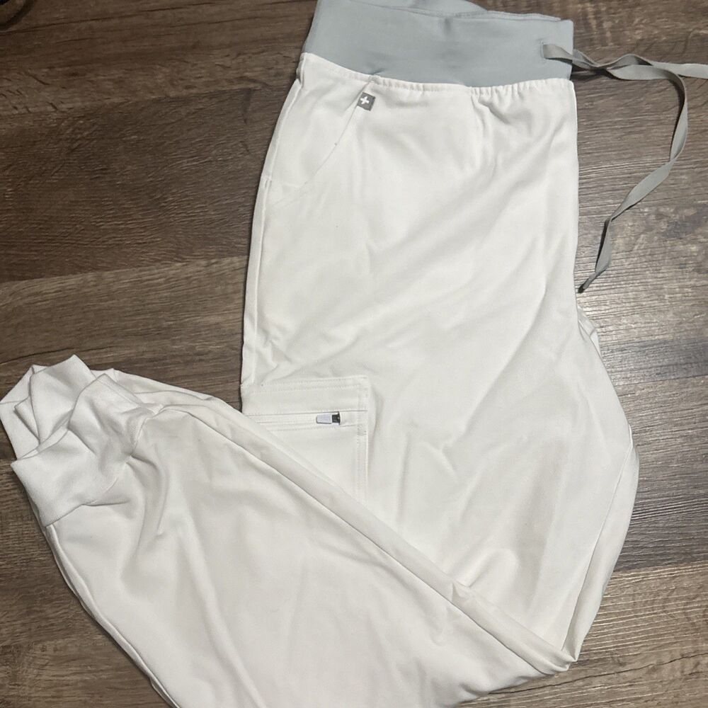 Figs Zamora Jogger Scrub Pants Women Size XL White Uniform Wear